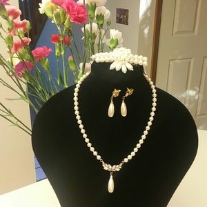 Wedding Necklace/Earrings/Hair Clip